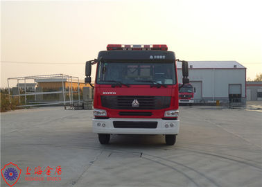 물과 폼 결합 상용 소방 트럭 206kw 수동 변속기