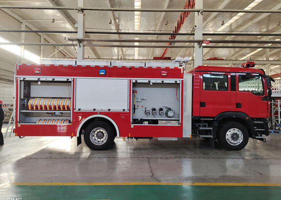 수동 변속과 276Kw 4x2 드라이브 압축된 공기 거품 카프스 소방 트럭